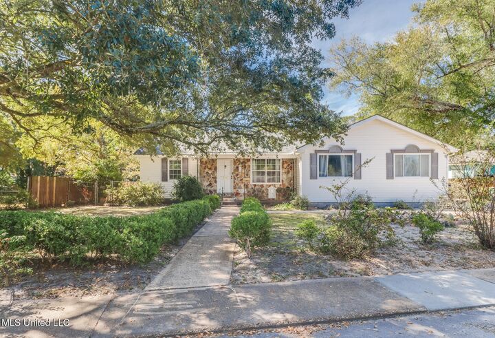 Property Photo:  313 Hiller Drive  MS 39531 