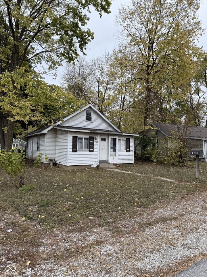 1940 Mulberry Street  Noblesville IN 46060 photo