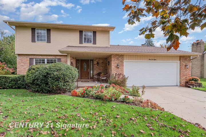 Property Photo:  3280 E Wintergreen Drive  MI 48603 