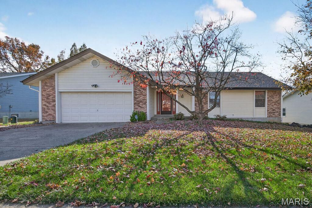 Property Photo: 2741 Penbrooke MO 63301