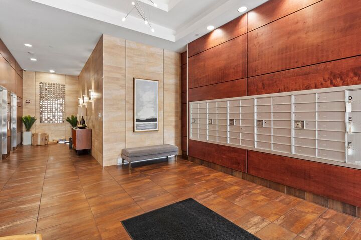 1550 E Royall Pl 505  Milwaukee WI 53202 photo