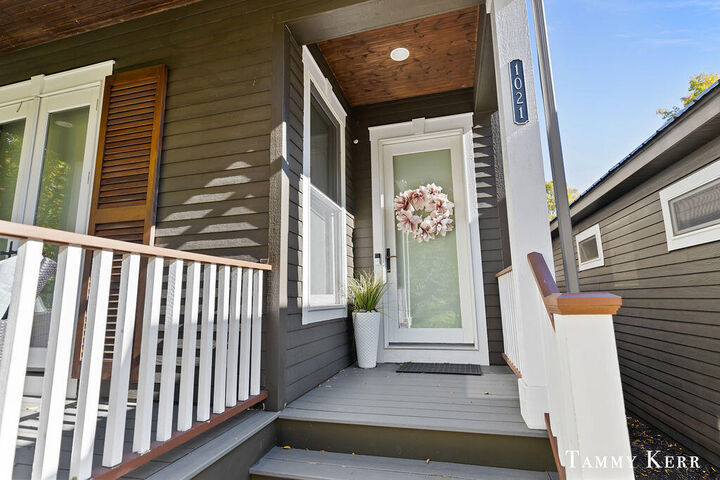 Property Photo:  1021 Holland Street  MI 49453