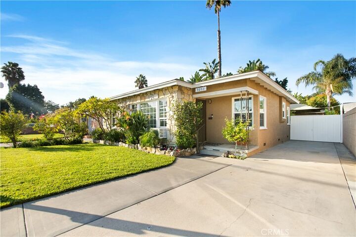 Property Photo:  9253 Rose Street  CA 90706 