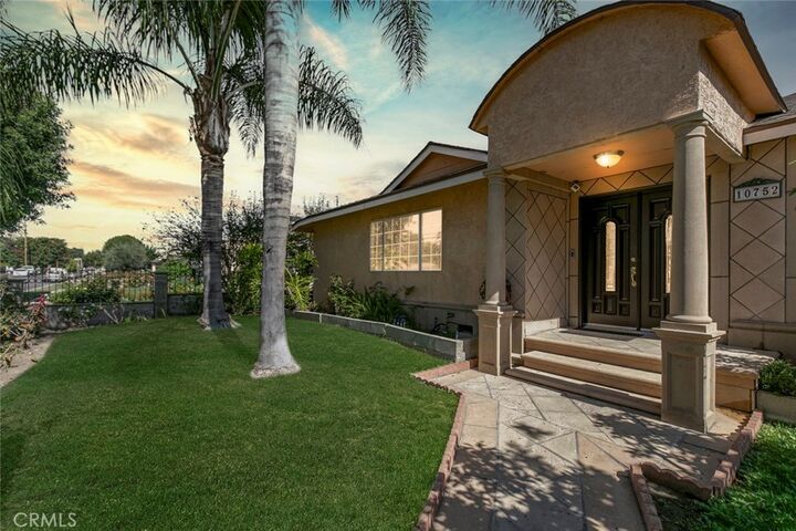 10752 Gerald Avenue  Granada Hills CA 91344 photo