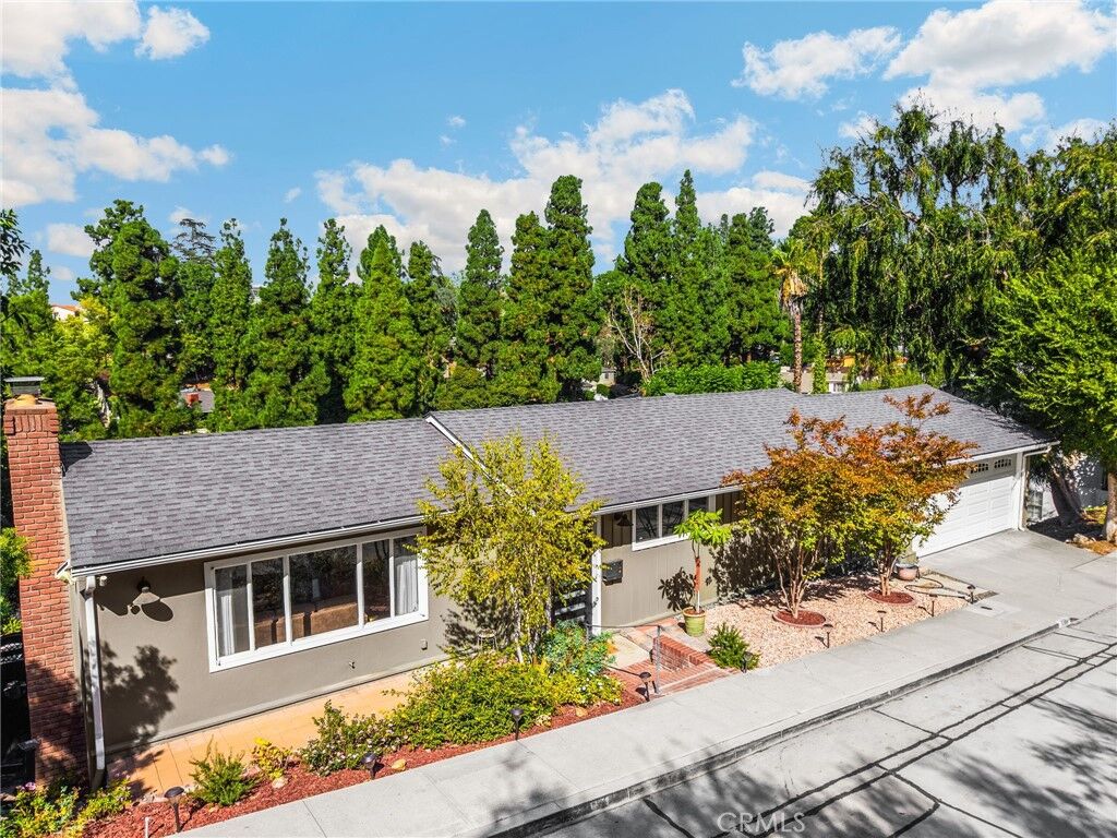 Property Photo:  6769 Hillside  CA 90602 