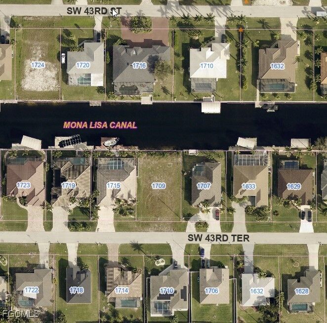 Property Photo:  1709 SW 43rd Terrace  FL 33914 