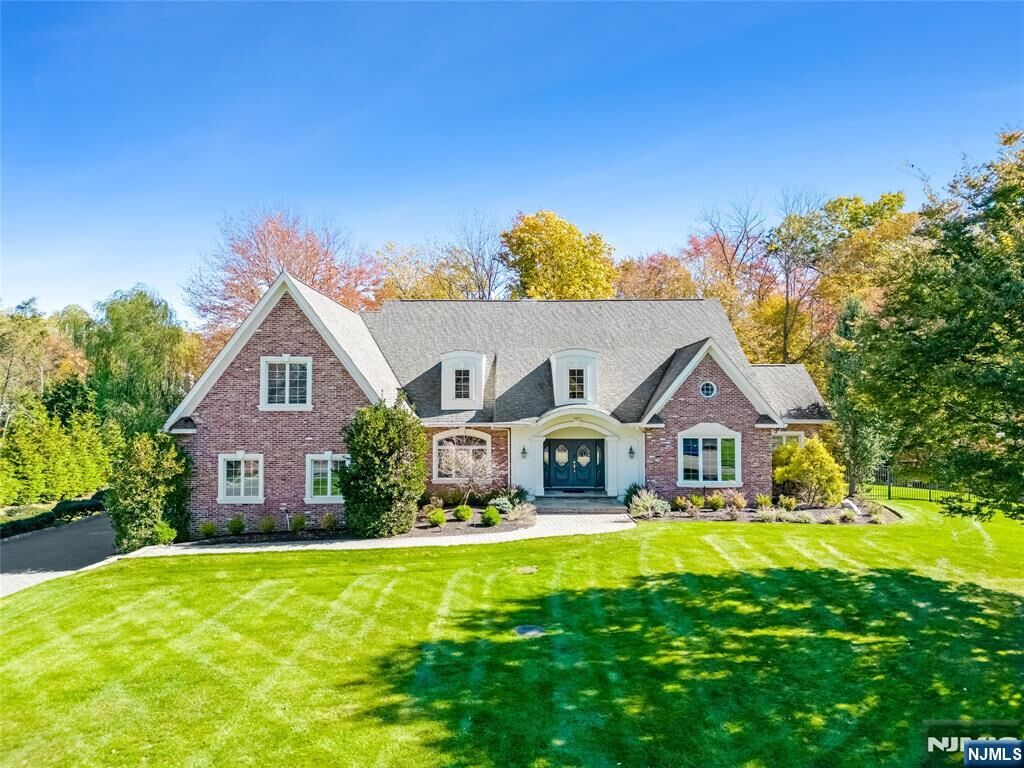 Property Photo: 8 Garden Court NJ 07458