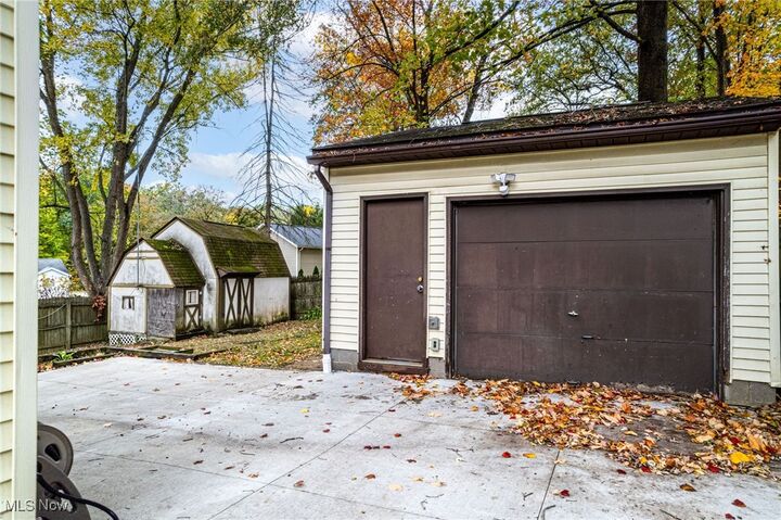 Property Photo:  1860 Sequoia Street  OH 44221