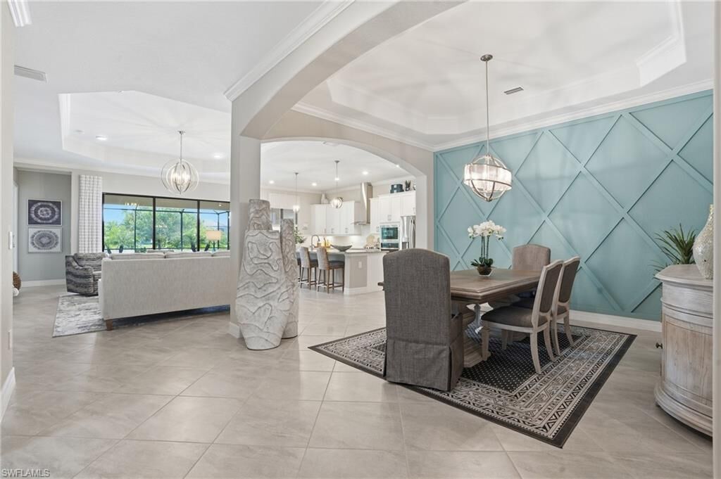 Property Photo:  28043 Foxrock Ct  FL 34135 