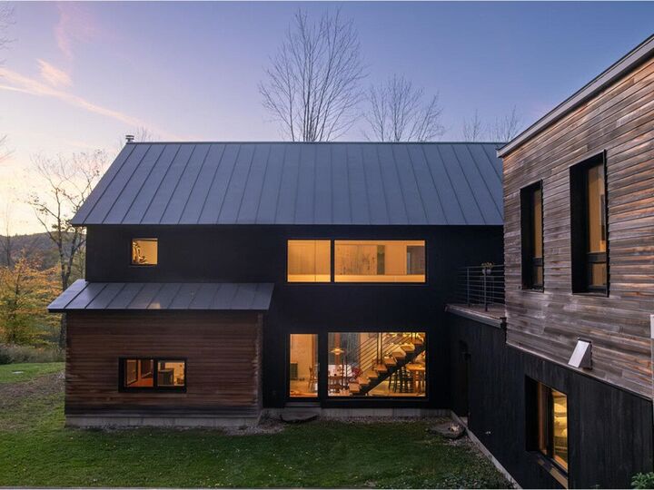 Property Photo:  60 Wolf Lane  VT 05477 