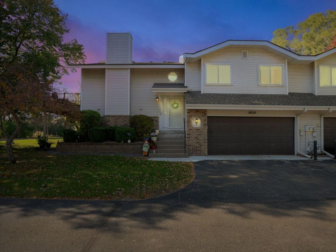 Property Photo:  1605 Clemson Drive A  MN 55122 