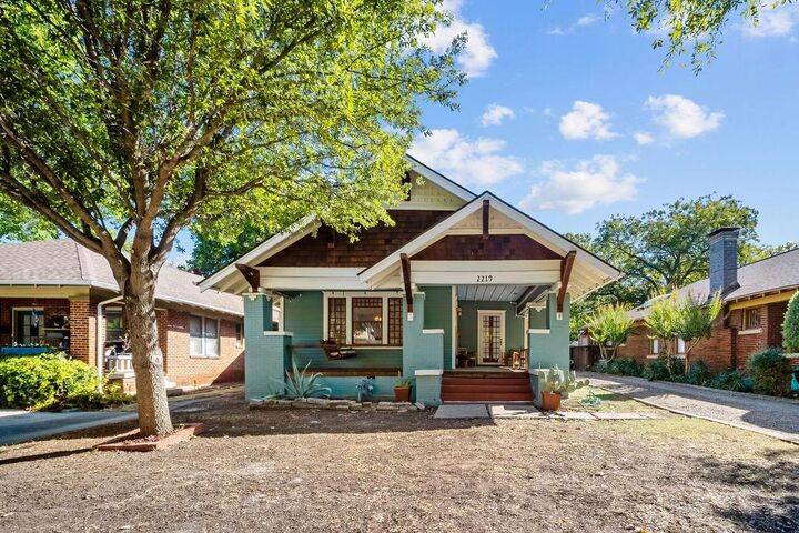 2219 Fairmount Avenue  Fort Worth TX 76110 photo