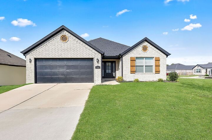Property Photo: 216 Idaho Avenue AR 72730