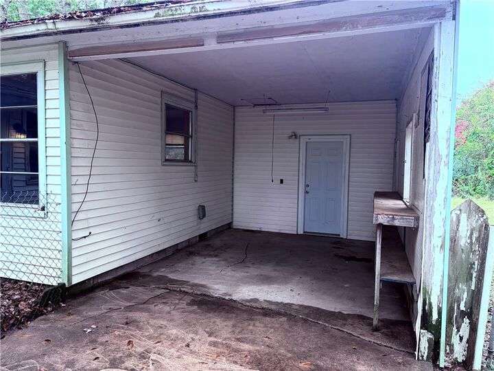 Property Photo:  1523 Roberts Road  AR 72701 