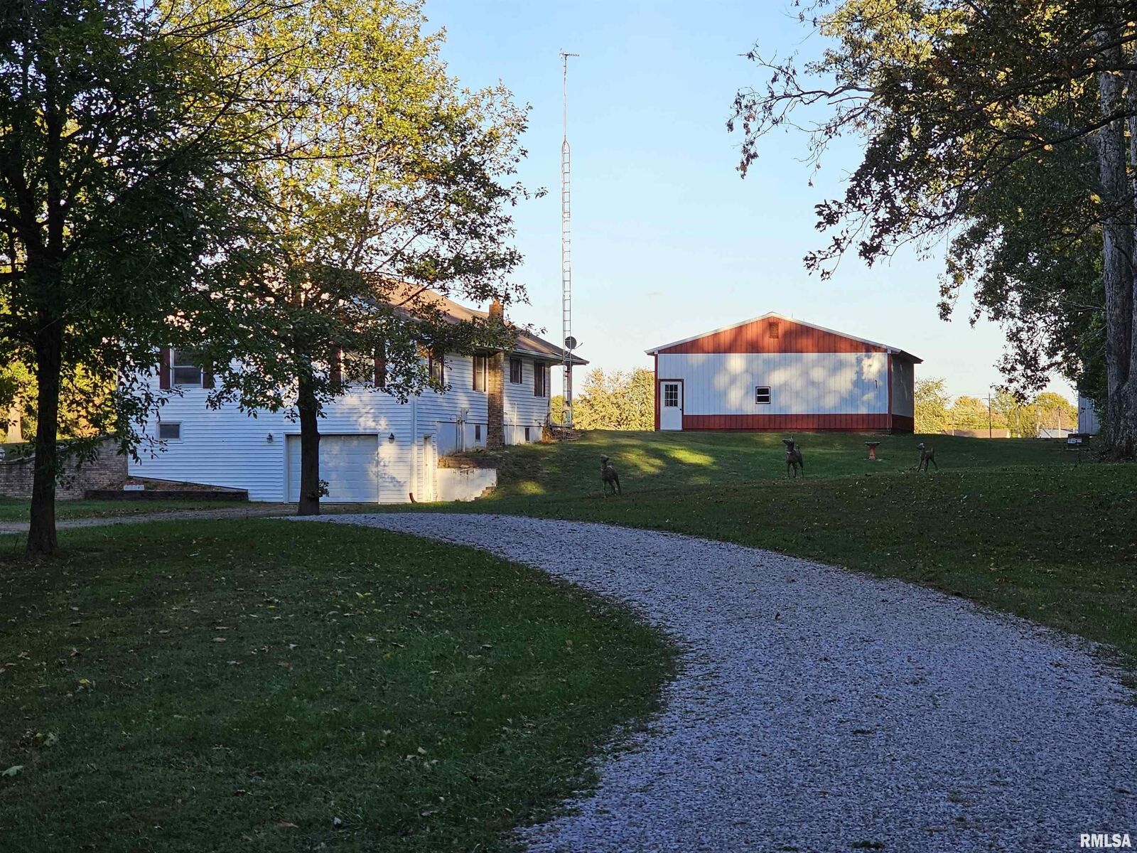 Property Photo: 601 N Valley Street IL 62895