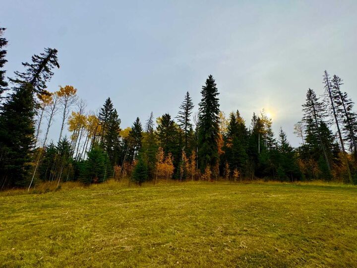 Property Photo: 103 Meadow Ponds Drive AB T4T 1A7