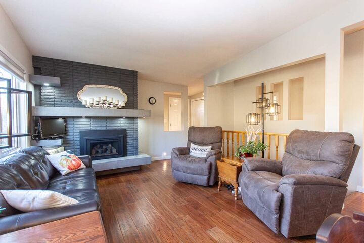 Property Photo:  4413 Embury Crescent  AB T4N 2S9