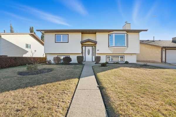 69 Hallgren Avenue  Red Deer AB T4N 6P1 photo
