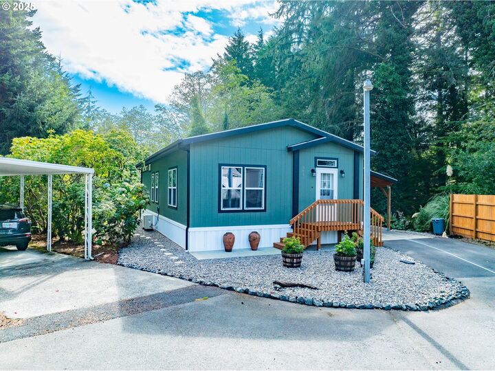 Property Photo:  565 Shorepines Ct  OR 97420