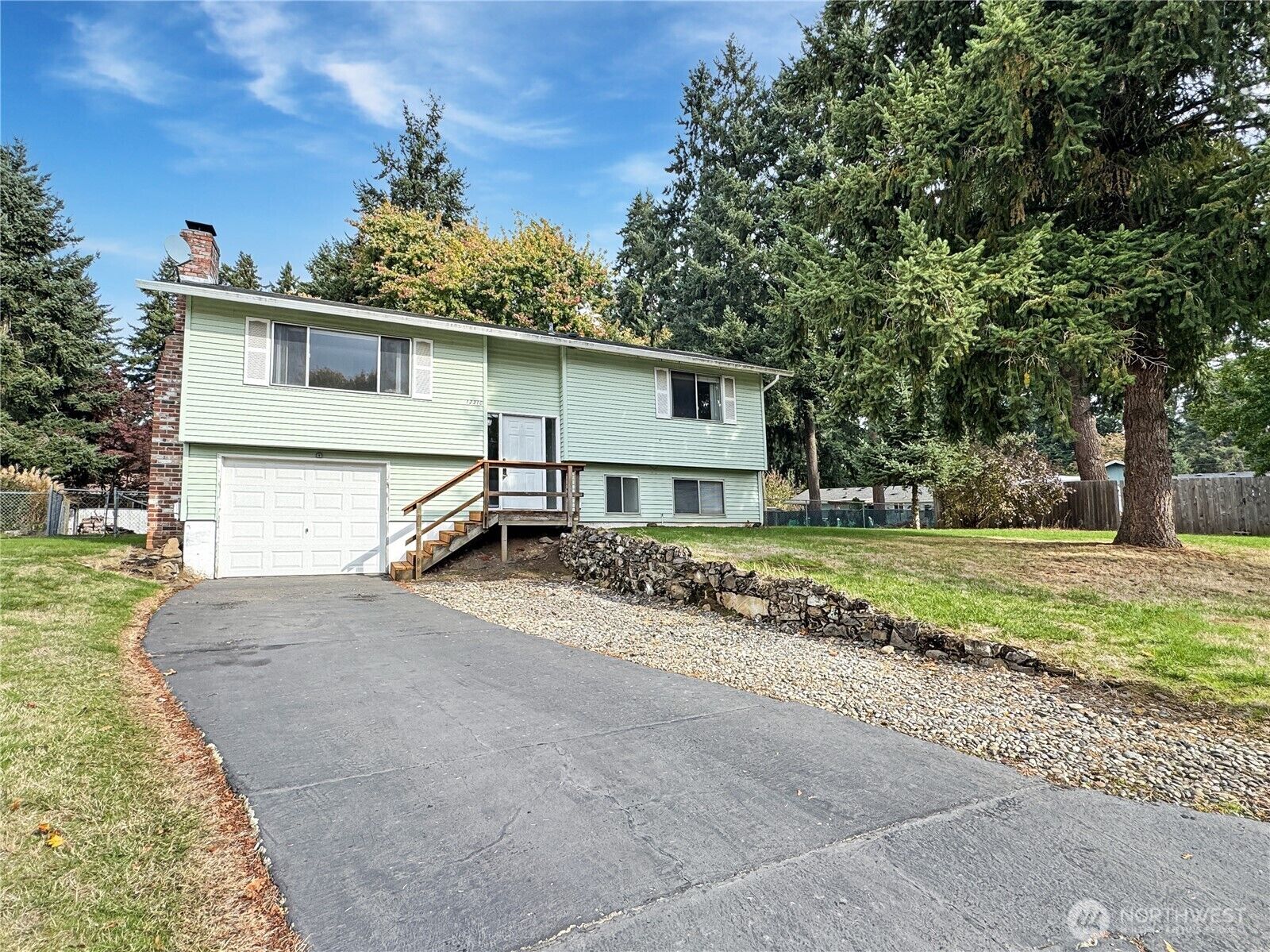 Property Photo:  12310 NE 32nd Street  WA 98682