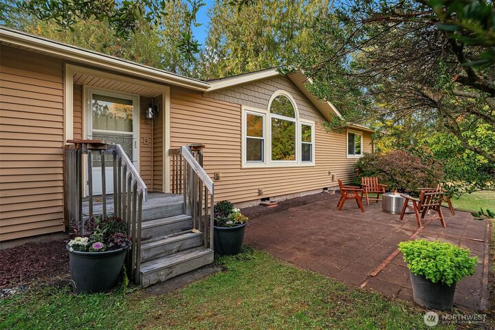 Property Photo: 5817 E 398th WA 98328