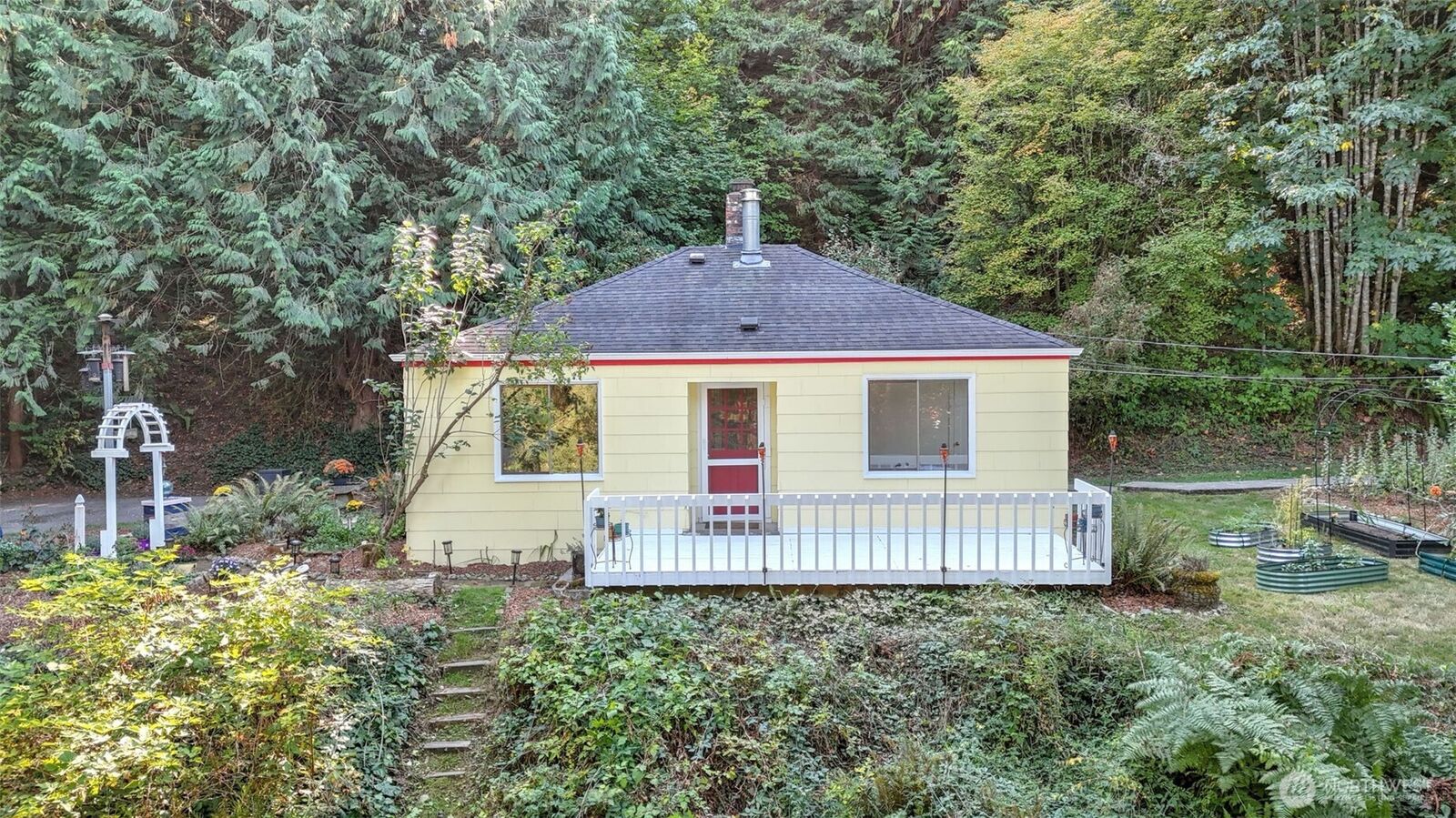 Property Photo: 12450 186th Place SE WA 98059