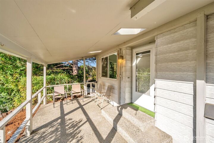 Property Photo:  23916  7th Place W  WA 98021