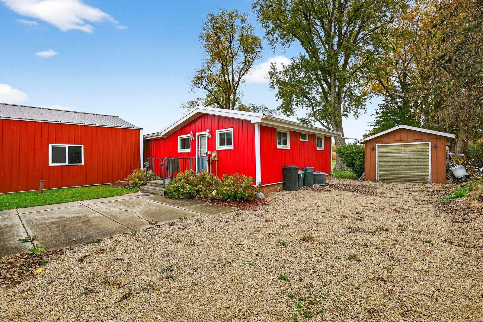 Property Photo:  8511 Edgewater Ridge  WI 54963-9647 