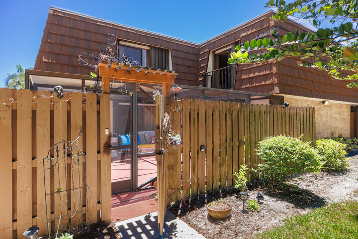 Property Photo: 5996 SE Riverboat Drive 539 FL 34997