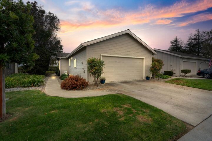 729 Helen Drive  Hollister CA 95023 photo