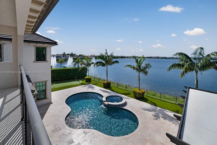 Property Photo:  8445 E Watercrest Cir E  FL 33076