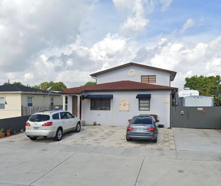 Property Photo:  375 E 14th St 377  FL 33010