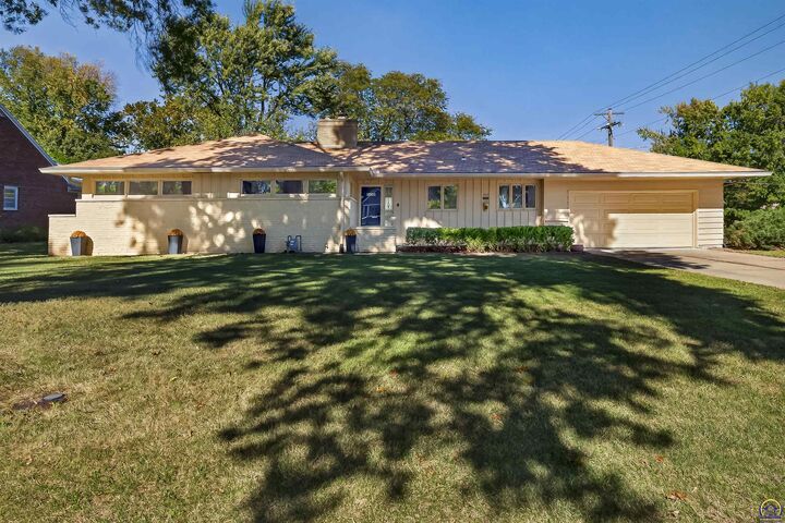 Property Photo:  3900 SW Holly Ln  KS 66604