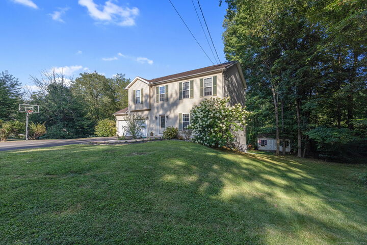 Property Photo: 943 Mount Vernon Road CT 06489