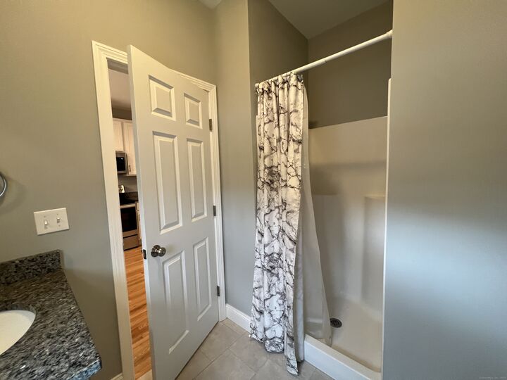 Property Photo:  39 Eden Avenue 1  CT 06489 
