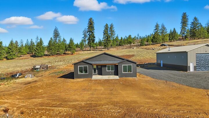 Property Photo:  1508 W Latting Ln  WA 99006