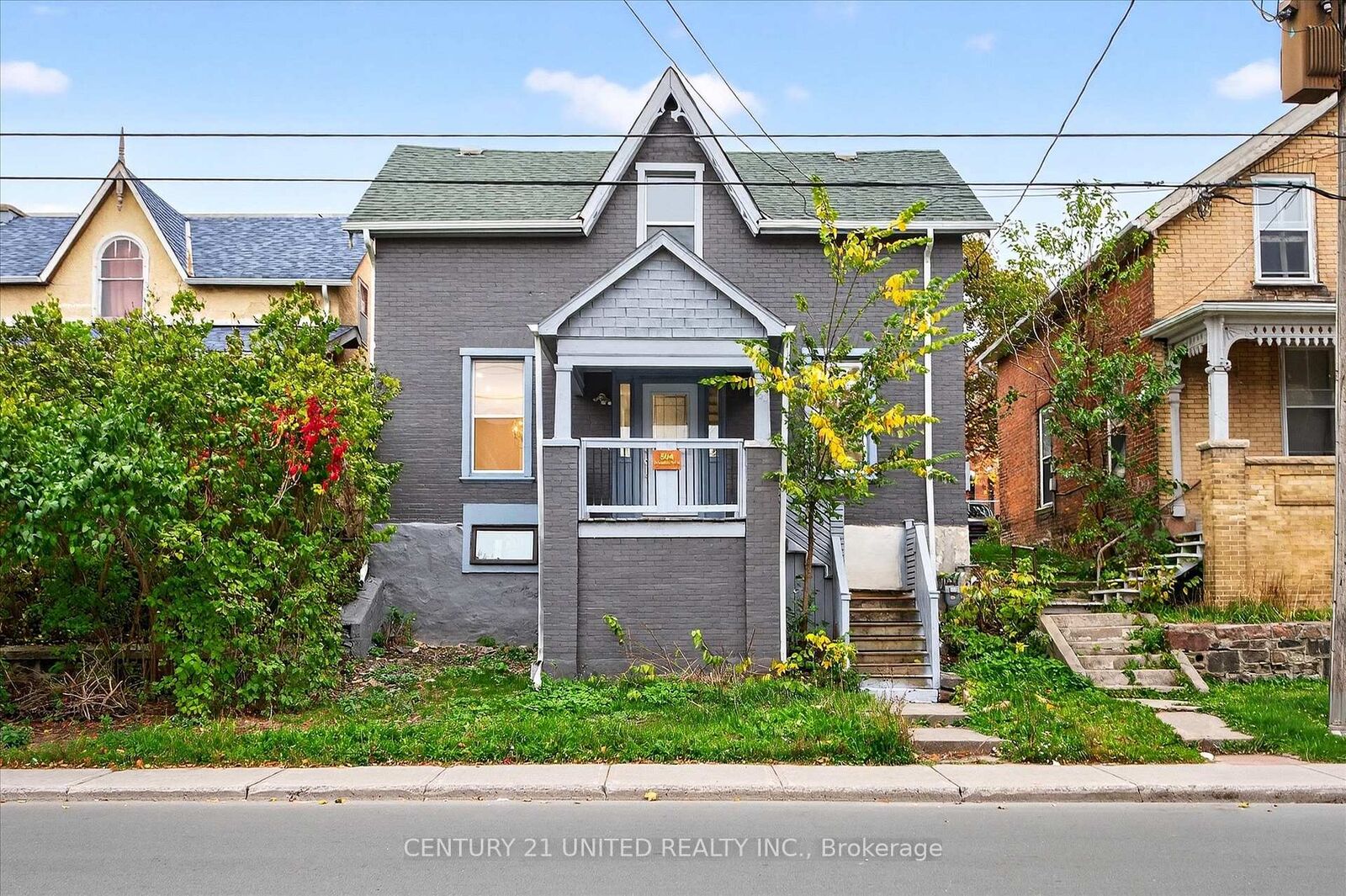 Property Photo: 504 Aylmer Street N ON K9H 3W5