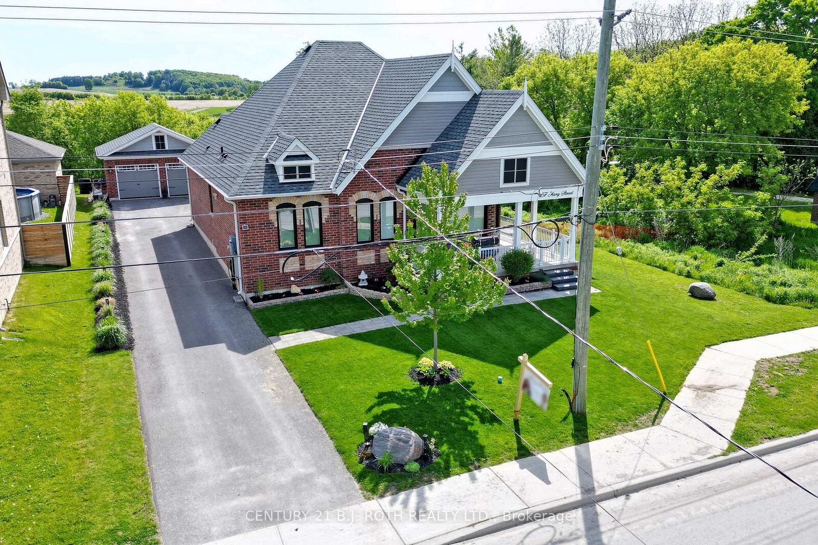 Property Photo:  157 Mary Street  ON L0M 1G0