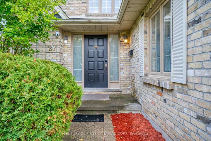 Photo de la propriété:  27 Lavender Way  ON N5X 3H9