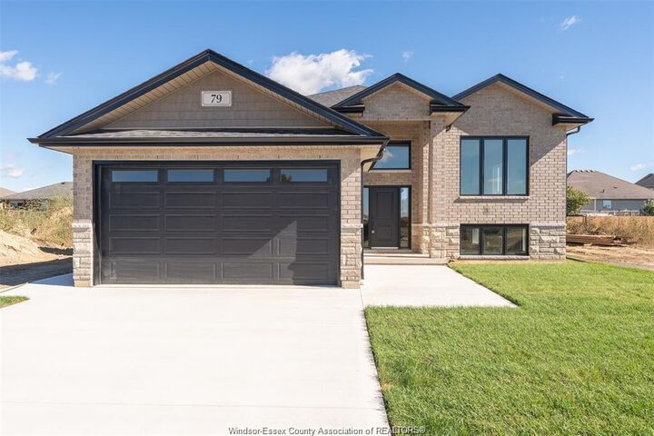 Property Photo:  75 Fenceline  ON N7M 0V7