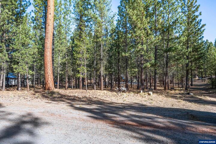 Property Photo:  14870 S Sugar Pine Wy  OR 97739