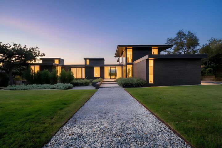 Property Photo:  807 Redbud Trail  TX 78746 