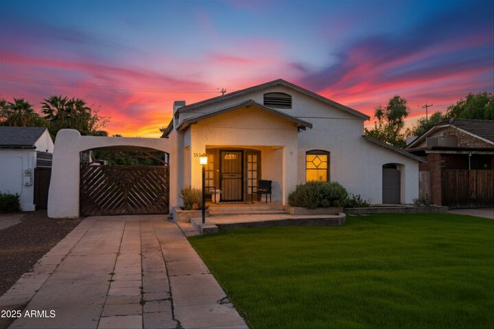 1637 E Earll Drive  Phoenix AZ 85016 photo