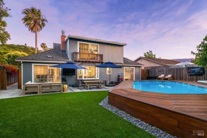 Property Photo:  145 San Carlos Way  CA 94945