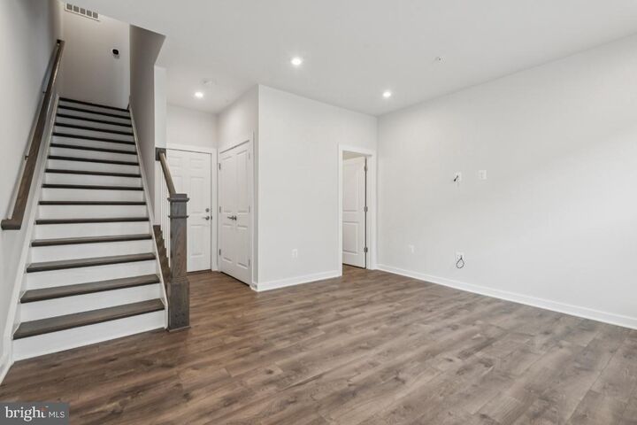 Property Photo: 5678 Little Branch Run MD 20782