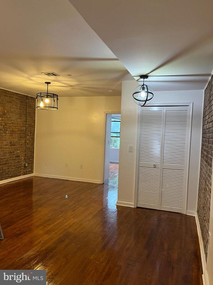 Property Photo:  77 Crescent Avenue 5  NJ 07304