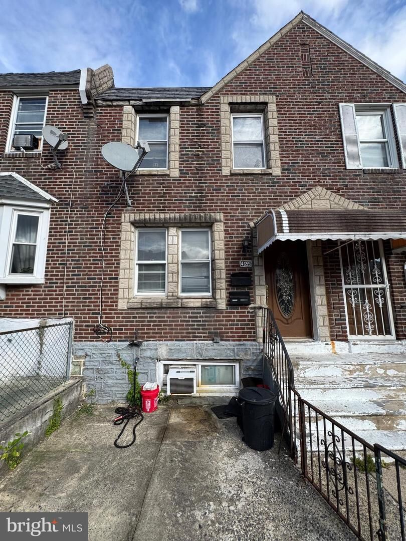 Property Photo:  4655 Shelbourne Street  PA 19124