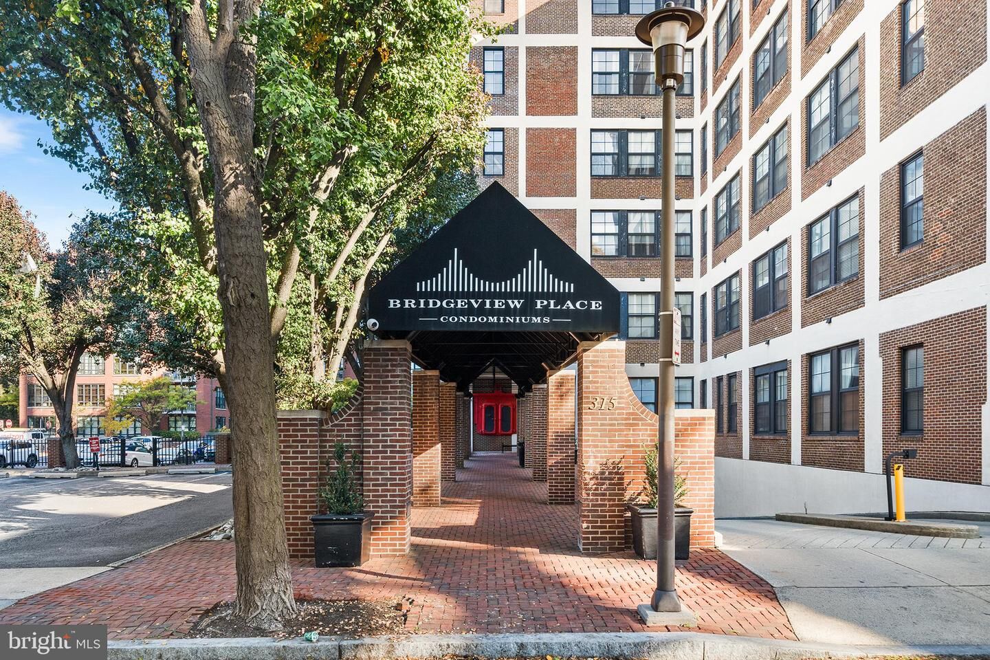 Property Photo:  315 New Street 614  PA 19106 
