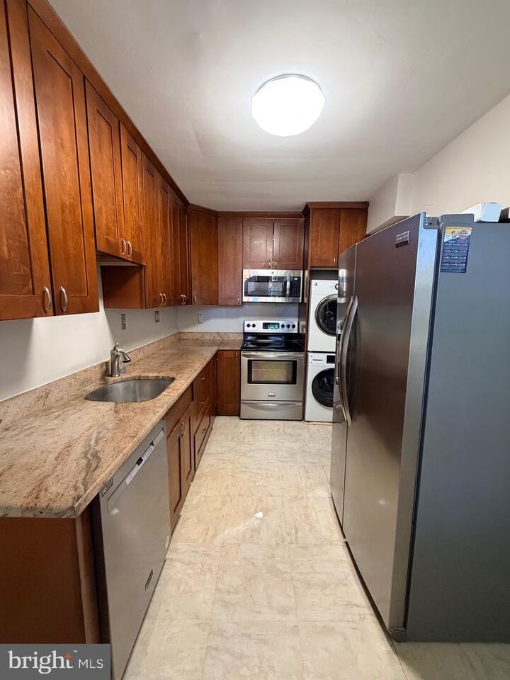 Property Photo:  2600 16th Street S 714  VA 22204