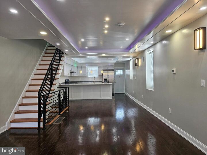 Property Photo:  1555 S Hollywood Street  PA 19146